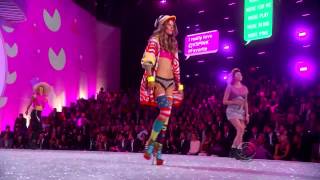 Neon Jungle  Trouble Live Victorias Secret Fashion Show 2013 [upl. by Atekal]