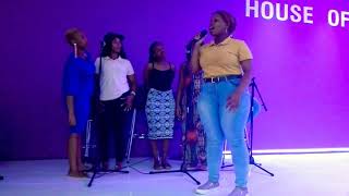 Ngiphakamisela Amehlo ami ezintabeni worship [upl. by Etna826]