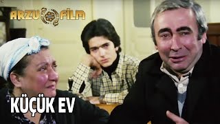 Neşeli Günler  Küçük Ev [upl. by Aveneg]