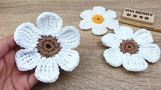 DIY Tutorial EASY Crochet flower  Crochet DAISY Flower  VIVI BERRY CROCHET [upl. by Anoniw]