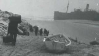 Stoomschip gestrand bij Terschelling 1929 [upl. by Ranger]