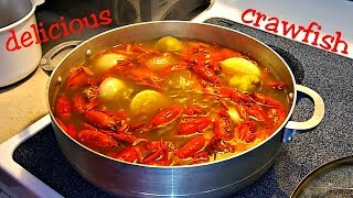 How to cook and eat crawfish [upl. by Pitzer]