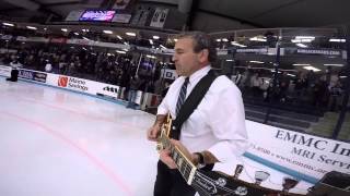 Mens Hockey Tuells electric anthem rendition at the Alfond [upl. by Richma241]