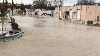 FLOOD WARNING Vehicles Uhaul inundated by flood waters off Mud Creek in Hendersonville NC [upl. by Diann]