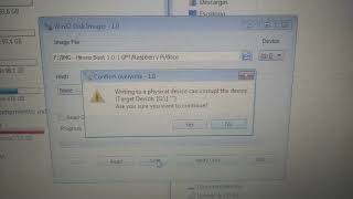 Como cargar una imagen con el programa Win32 Disk Imager a una MicroSD [upl. by Irrabaj901]