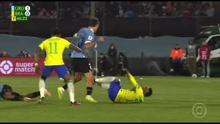 Lance da lesão de Neymar  Uruguai 1x0 Brasil  Neymar injury [upl. by Aratak]