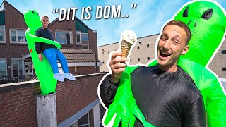 PARKOUR IN EEN ALIEN PAK Ongemakkelijk [upl. by Timus]