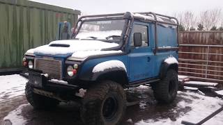 V8 Diesel Defender start up in the snow [upl. by Cohbath]