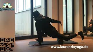 Faszien Yoga Frankfurt mit Laurenzio [upl. by Kcirdneked]