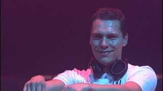 DJ Tiesto  Traffic DJ Montana Edit DVD Remux HD Tiesto in Concert  Arnhem Gelredome 2004 [upl. by Evalyn]