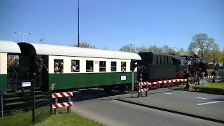 Spoorwegovergang Apeldoorn  Dutch railroad crossing [upl. by Nimesay]