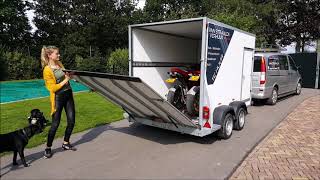 Gesloten aanhanger  motortrailer huren [upl. by Ahsiei]