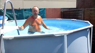 piscine  comment garder leau propre au retour des vacances [upl. by Vally]