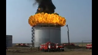 Тушение РВС5000Fireextinguishing of VST 5000 m3 [upl. by Kreegar366]