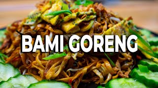 Gebratene Nudeln mit Hühnerfleisch  Bami Goreng Rezept  Asia Rezept by Bernd Zehner [upl. by Kelwen]