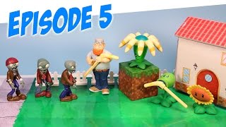 Plants vs Zombies Toy Play Episode 5 Bloomerangs Boomerang [upl. by Dhar]