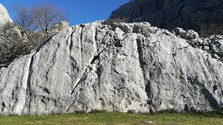 VILLANUEVA DEL ROSARIO Málaga  Senderismo y Escalada boulder [upl. by Anaujait]