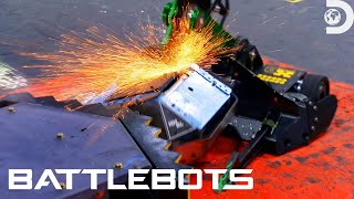 Sawblaze Dominates Using Their HammerSaw  Battlebots  Discovery [upl. by Chicky979]