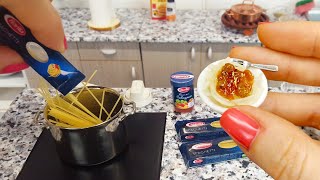 Mini BUT real Spaghetti Bolognese with pancake in Jennys mini tiny kitchen mini cooking [upl. by Tirrell]