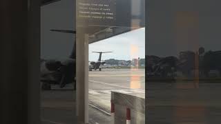 Curioso avión en el Aeropuerto de San Sebastián [upl. by Melinda77]