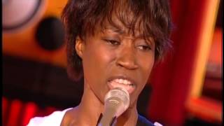 Rokia Traoré  Tounka sur Acoustic TV5Monde [upl. by Hitt]