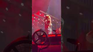 Karol G Cantando Ojos De Ferrari en república Dominicana [upl. by Avin]