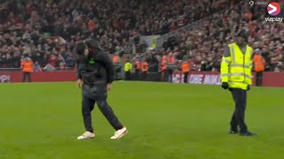 Jürgen Klopp loses his wedding ring in the post match celebrations [upl. by Fairbanks490]