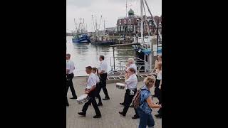 Schützenfest Neuharlingersiel 2024  Spielmannszug Blomberg Aufmarsch zum Festumzug [upl. by Appolonia190]