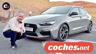 Hyundai i30 Fastback N  Primera prueba  Test  Review en español  cochesnet [upl. by Casilde]