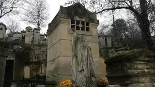 Dicas de Paris  Cemitério Père Lachaise [upl. by Tolman]