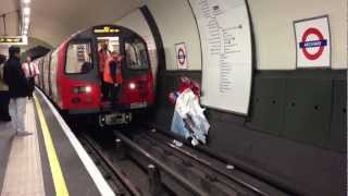 Underground Advertisement Rescue in Archway Station [upl. by Saxe372]