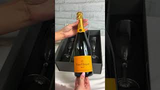 Veuve Clicquot Brut Champagne 75cl  Unboxing [upl. by Balfour]