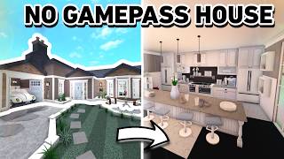 BUILDING A NO GAMEPASS HOUSE IN BLOXBURG [upl. by Nadabus543]