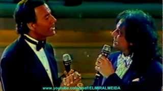 ROBERTO CARLOS amp JULIO IGLESIAS  SOLAMENTE UNA VEZ 1989 Mexico Canal Del Las EstrellasHD [upl. by Haliehs]