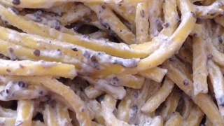 VIDEO RICETTA Pasta al Tartufo  Tonnarelli al tartufo [upl. by Helyn]