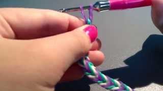 How to end your braceletNo Cclip Rainbow loom [upl. by Netsirt]