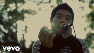 Sixty Miles  เวทมนตร์ Official Music Video [upl. by Aleahpar159]