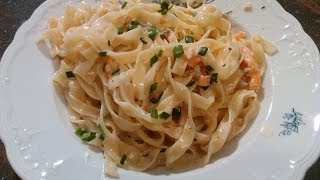 Tagliatelle Mit Gorgonzola Sahnesoße und Räucherlachs  Rezept  deutsch  HD [upl. by Aninat]