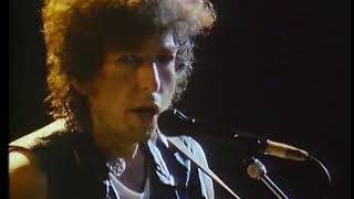 Bob Dylan  Knockin on Heavens Door Live [upl. by Ahsinik]