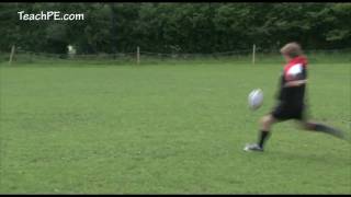 Rugby Coacing  Up and Under Kick [upl. by Wernsman]