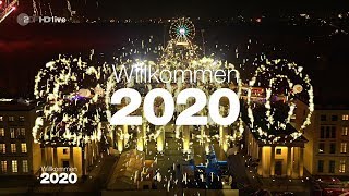 Jahreswechsel 20192020  Feuerwerk  Silvester 2019 am Brandenburger Tor Willkommen 2020 [upl. by Nedroj468]