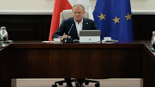 Donald Tusk ogłasza powołanie pełnomocnika rządu do spraw odbudowy po powodzi [upl. by Kho756]