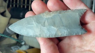 Flint knapping a Clovis from HornStone [upl. by Nahtaoj930]