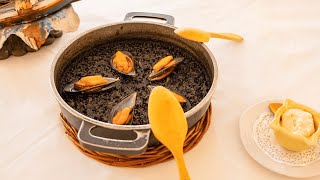 Aprende a preparar un delicioso arroz negro con esta receta de MediterráneoEnAcción [upl. by Kara-Lynn]