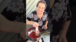 How does Nonna Pia Make Her Homemade Tomato Sauce Watch to find out [upl. by Oecam]