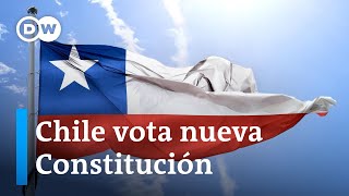 Chilenos eligen entre la Constitución de Pinochet o una aún más conservadora [upl. by Adigirb]