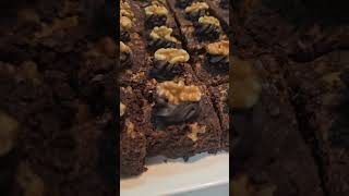 Brownies කොහොමද බලමු අද හදපු බ්‍රවුනීස් 😍😍😍 trending food shortvideo [upl. by Yzdnil]