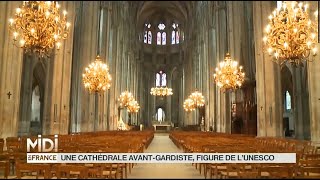 Cathédrale NotreDame de Paris  Sonnerie du Grand Solemnel  10 cloches en Plenum [upl. by Poppo777]