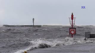 Ustka 2019 cofka Sztorm na Bałtyku [upl. by Gar]