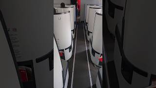 AVIANCAS B7878 BUSINESS CLASS SEAT [upl. by Nawk]